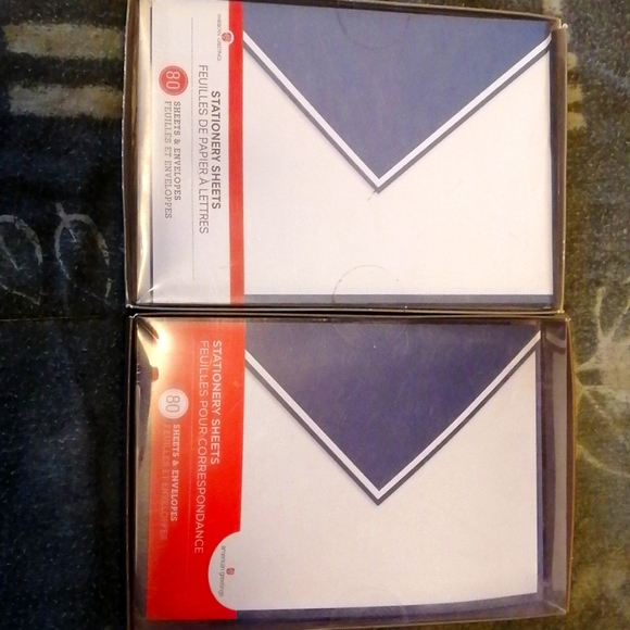 Stationary Sheets - Picture 3 of 4